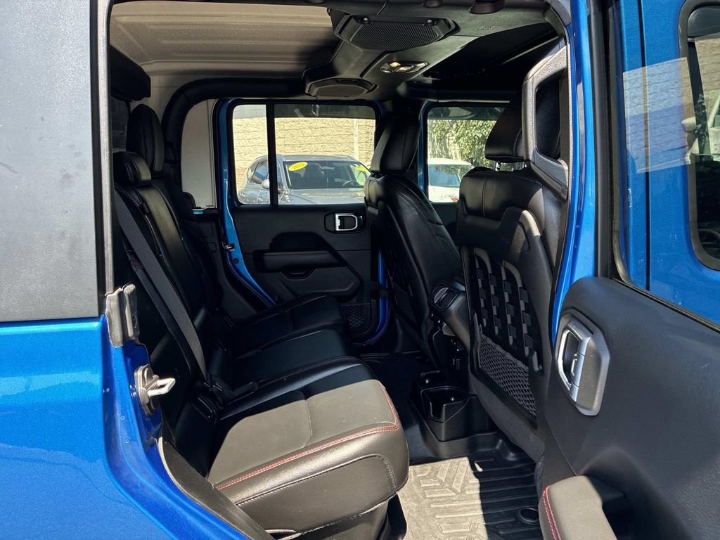 Used 2021 Jeep Gladiator Rubicon AWD/4WD image 11