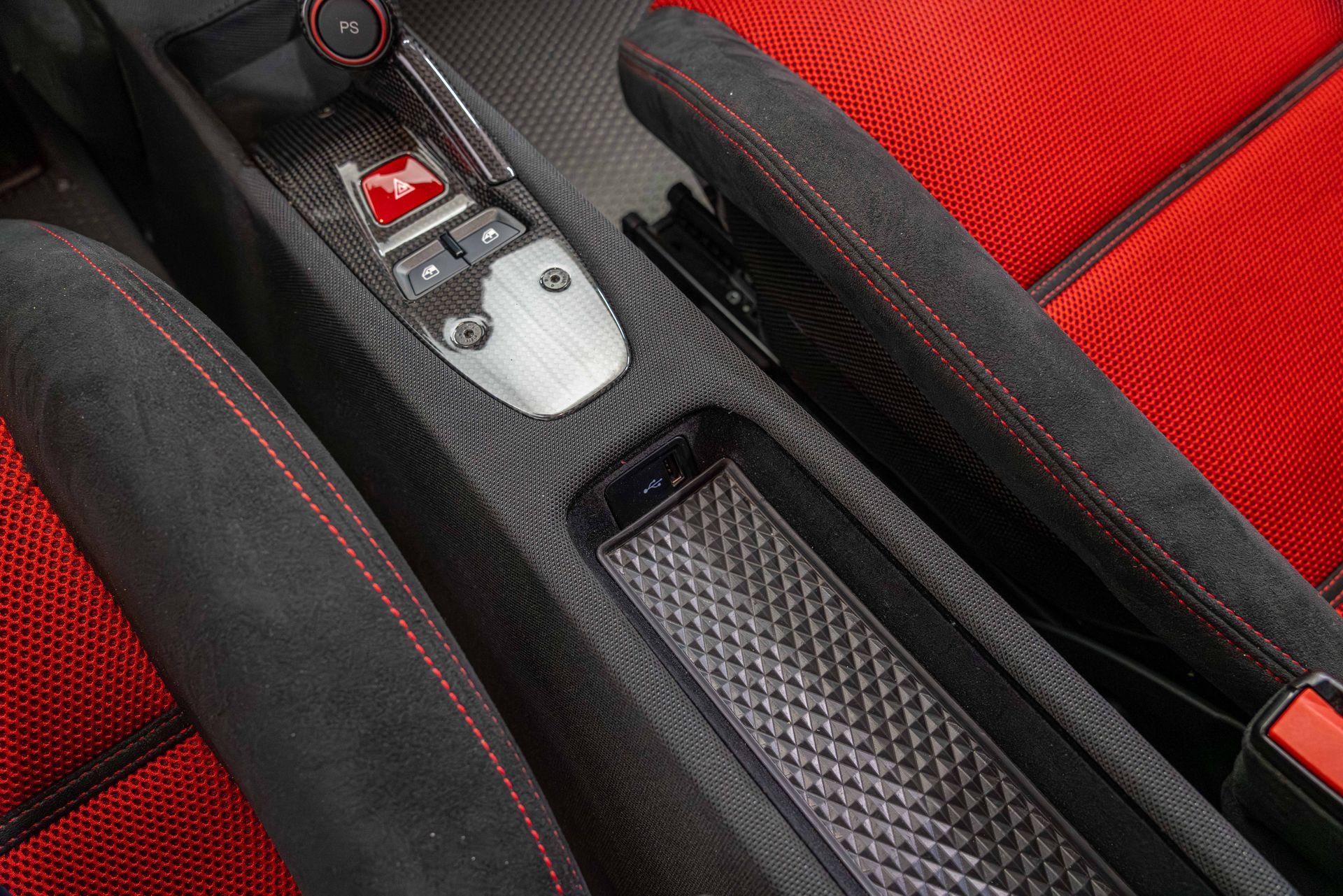 Certified 2015 Ferrari 458 Speciale Coupe RWD image 36