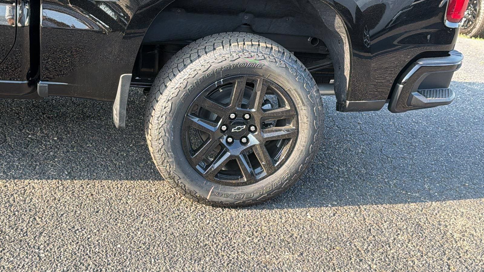 New 2026 Chevrolet Silverado 1500 LT Trail Boss w/ LT Trail Boss Premium Package AWD/4WD image 9