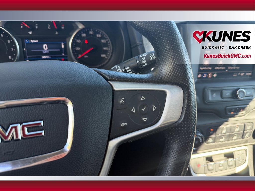 Used 2024 GMC Terrain SLE FWD image 18