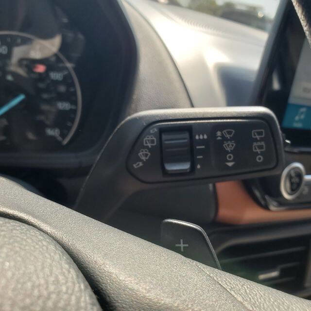 Used 2018 Ford EcoSport SES image 25