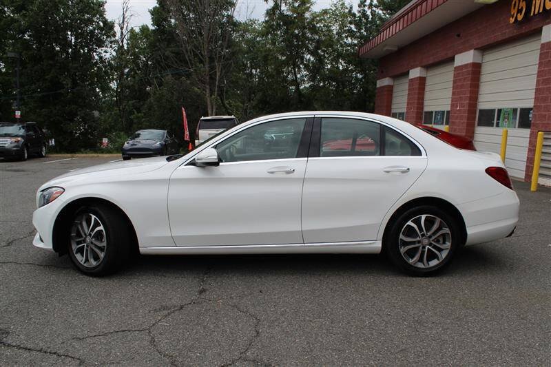 Used 2015 Mercedes-Benz C 300 4MATIC Sedan image 2