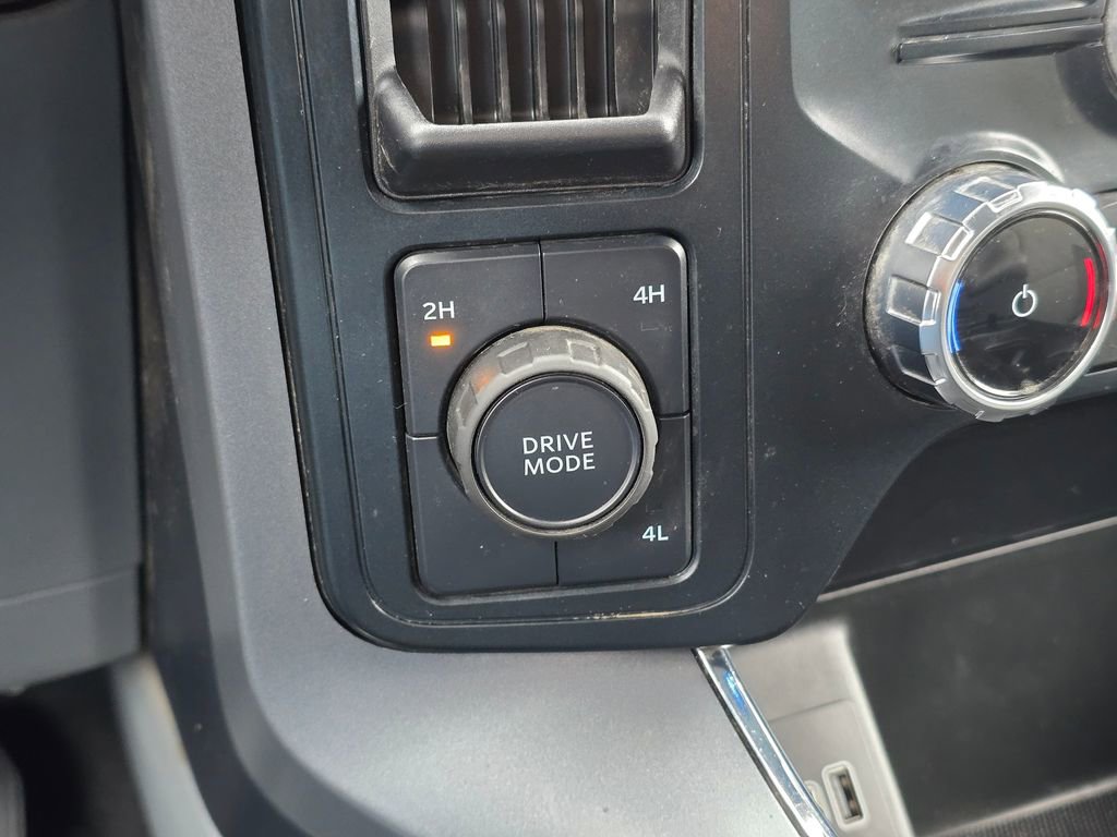 Used 2025 Ford F150 XLT w/ Equipment Group 302A MID image 34