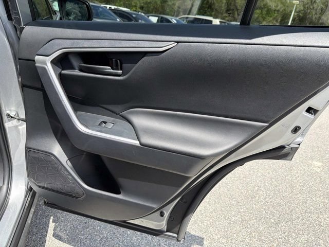 Certified 2025 Toyota RAV4 LE AWD/4WD image 18