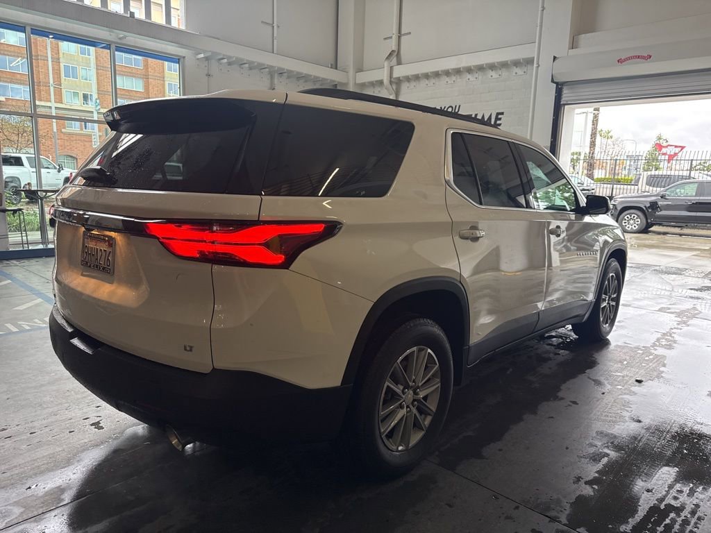 Used 2023 Chevrolet Traverse LT image 5