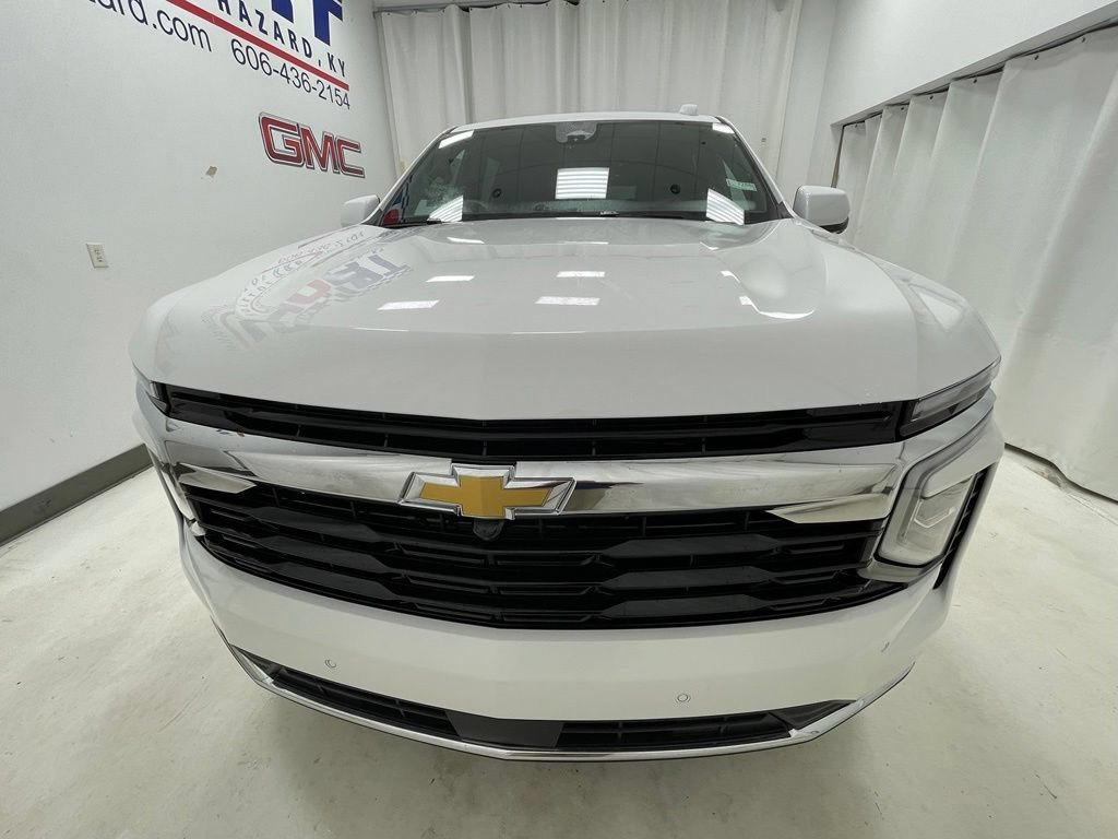 New 2026 Chevrolet Suburban LS AWD/4WD image 2