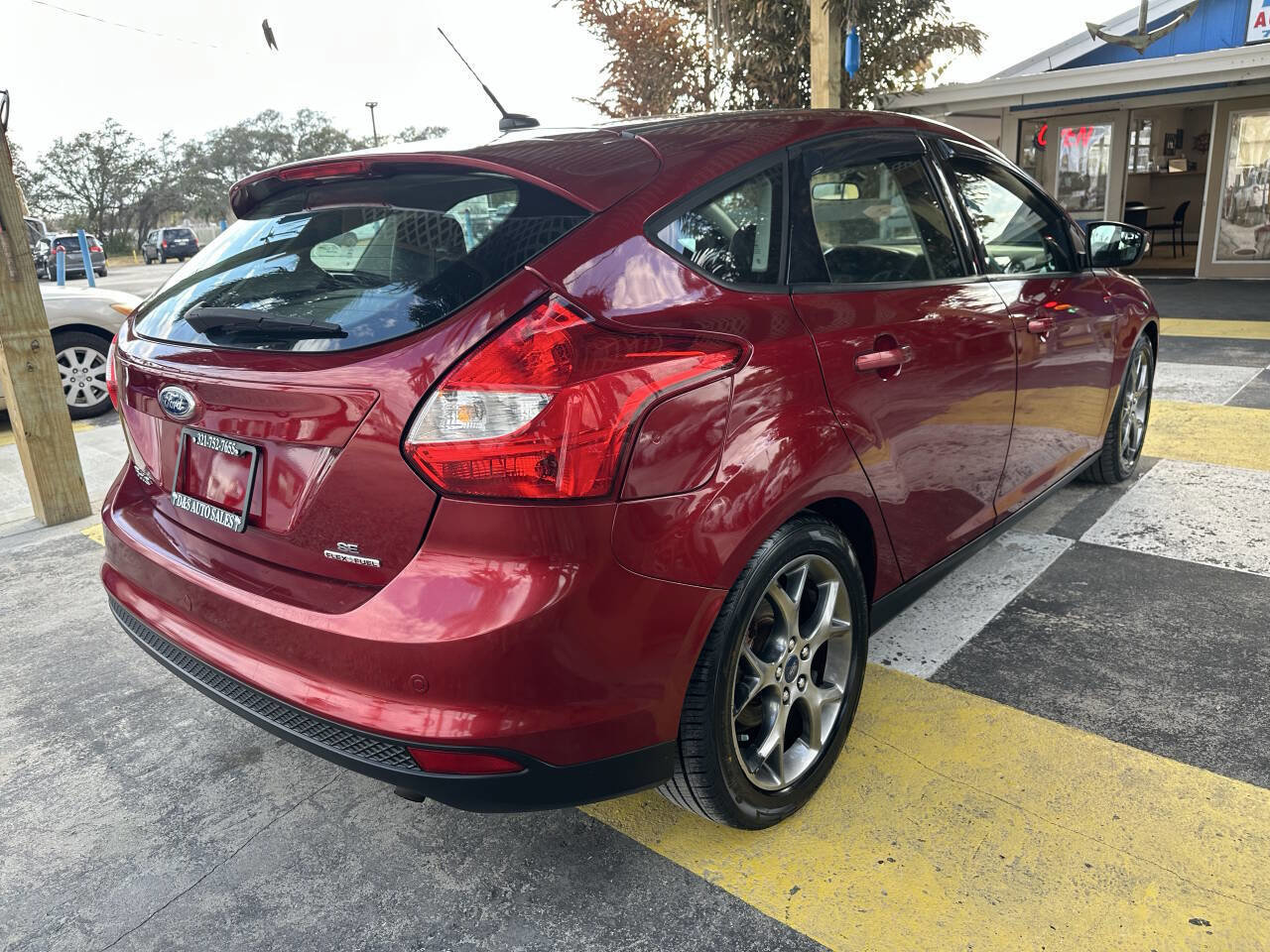 Used 2014 Ford Focus SE w/ Equipment Group 201A image 5