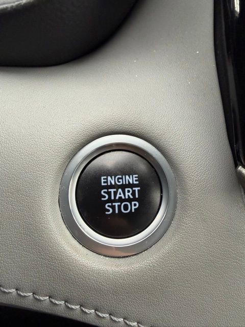 Used 2021 Toyota Highlander XLE image 14