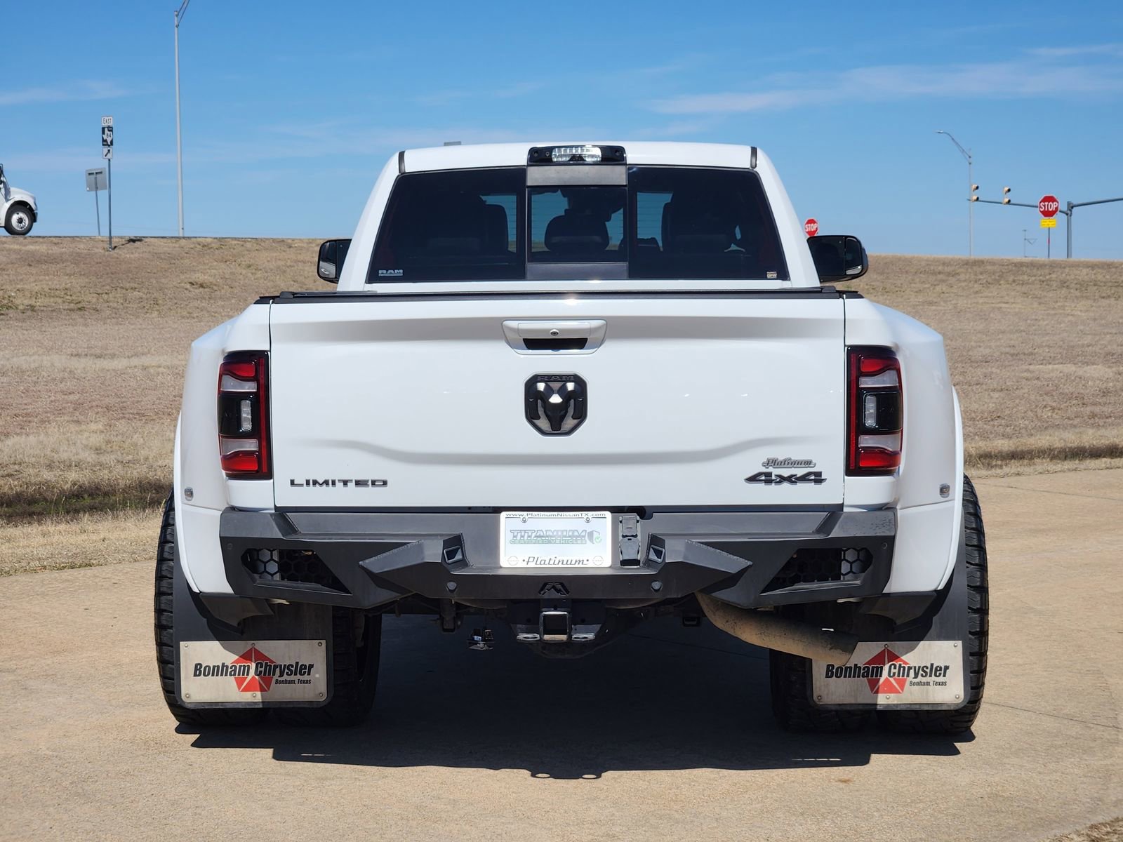 Used 2022 RAM 3500 Limited image 8