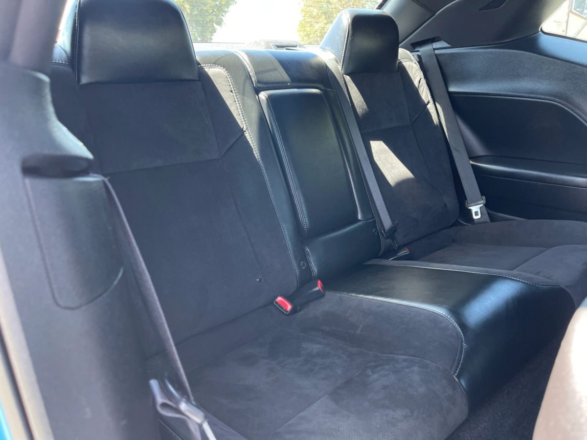 Used 2016 Dodge Challenger R/T Scat Pack w/ Leather Interior Group RWD image 23