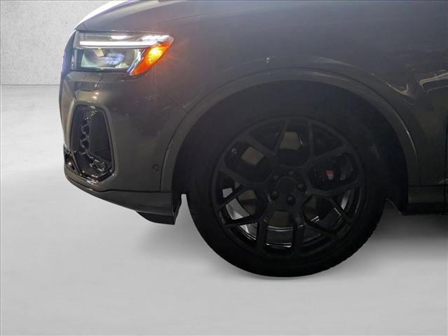 New 2026 Audi SQ7 Premium Plus AWD/4WD image 10