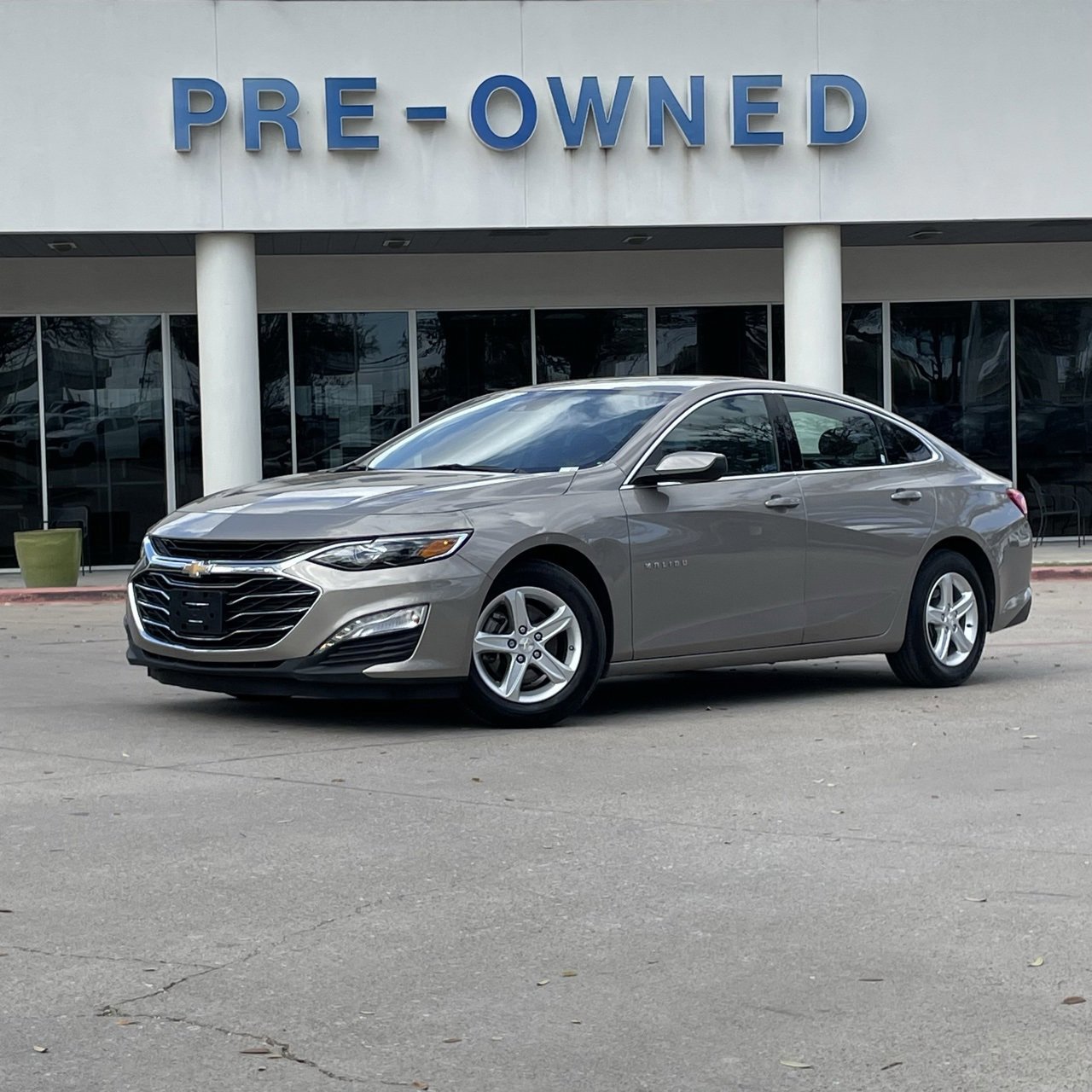 Used 2024 Chevrolet Malibu LT