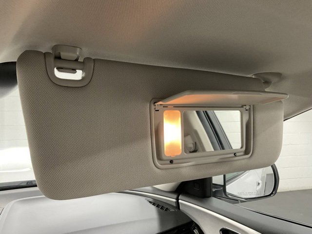 Used 2025 Acura RDX w/ Technology Package image 31