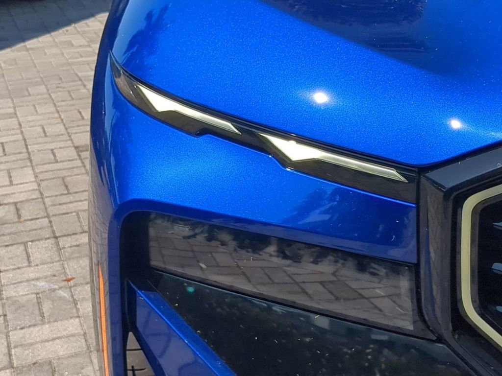 New 2026 BMW XM Label Red w/ M Driver's Package image 10