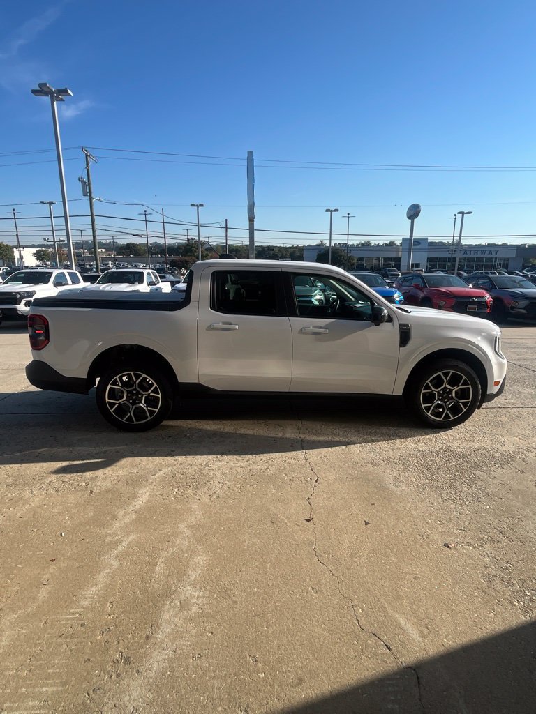 Used 2025 Ford Maverick Lariat w/ 4K Tow Package AWD/4WD image 6