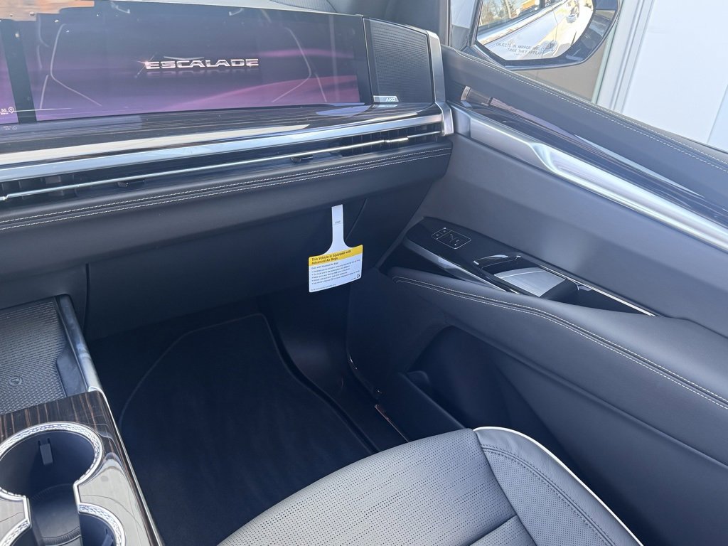 New 2026 Cadillac Escalade ESV Luxury w/ LPO, Radiant Package image 22