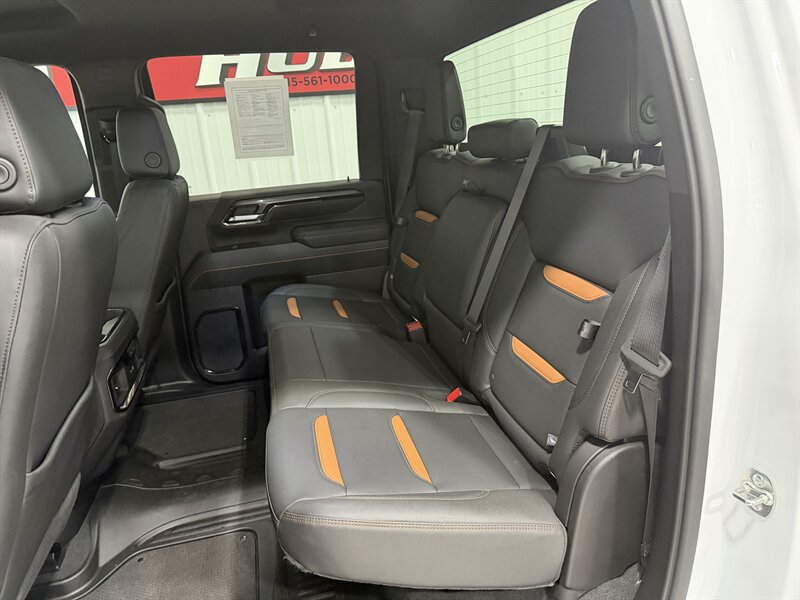 Used 2026 GMC Sierra 2500 AT4 AWD/4WD image 15