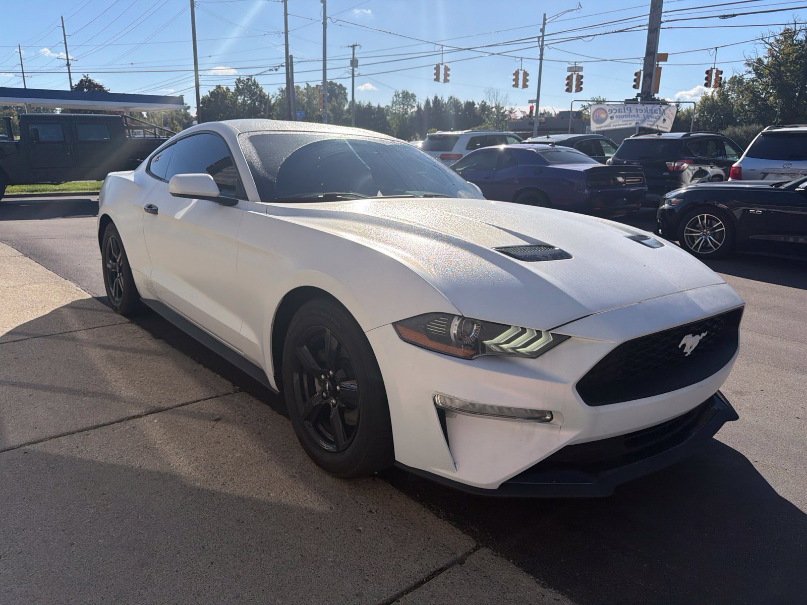 Used 2018 Ford Mustang Coupe RWD image 5