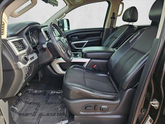 Used 2017 Nissan Titan PRO-4X AWD/4WD image 19