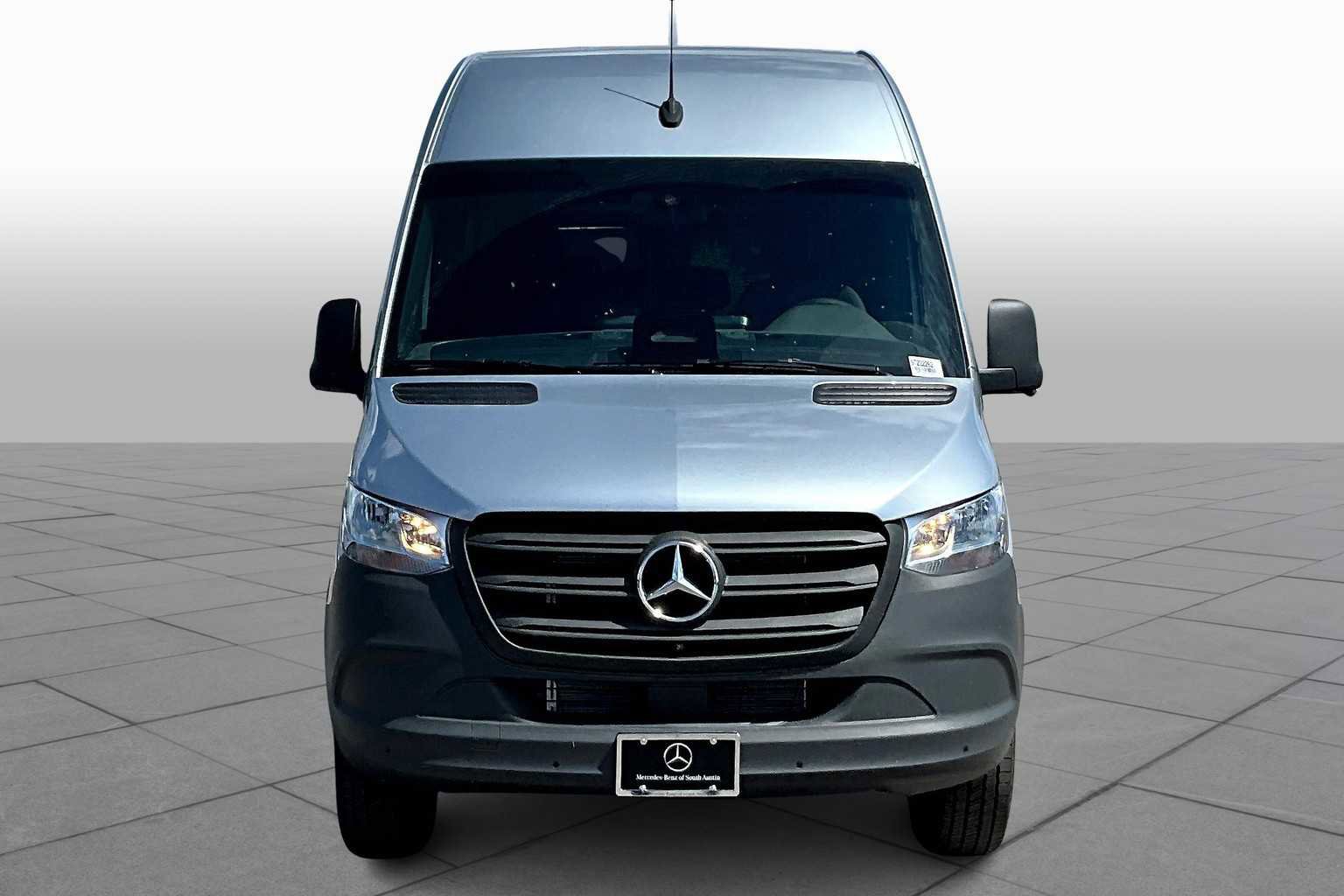 New 2025 Mercedes-Benz Sprinter 2500 image 3