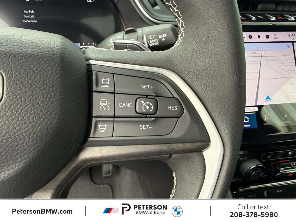 Used 2023 Jeep Grand Cherokee L Limited w/ Luxury Tech Group II AWD/4WD image 30