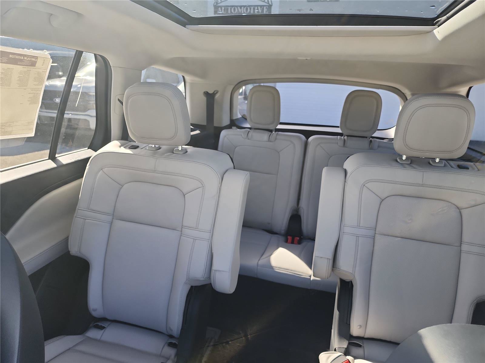 New 2027 Lincoln Aviator Reserve w/ Jet Appearance Package RWD image 19