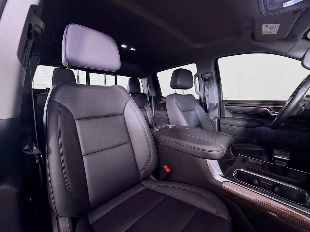 Used 2025 Chevrolet Silverado 1500 LT Trail Boss w/ Convenience Package II AWD/4WD image 25