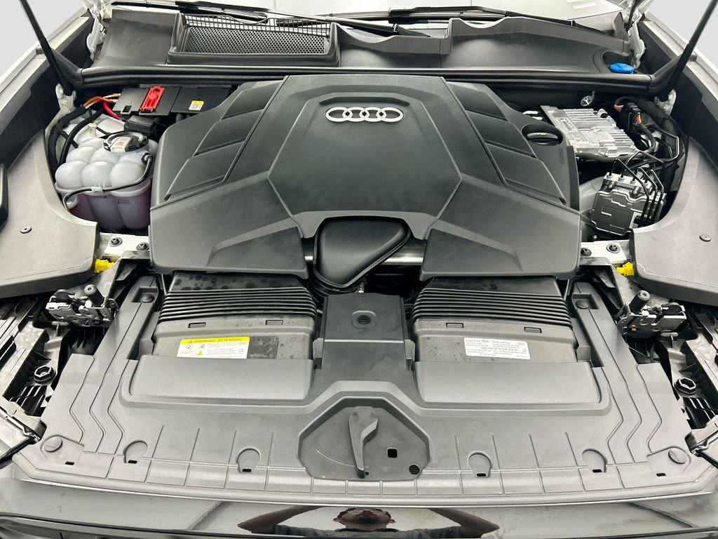 Certified 2025 Audi Q8 Premium Plus w/ Premium Plus Package image 28