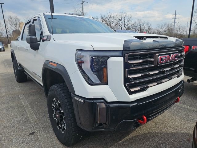 Used 2024 GMC Sierra 2500 AT4X image 6
