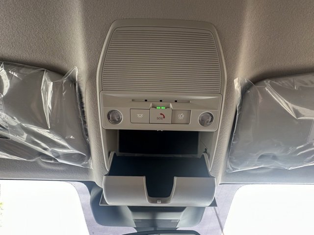 New 2026 Nissan Kicks SR image 19