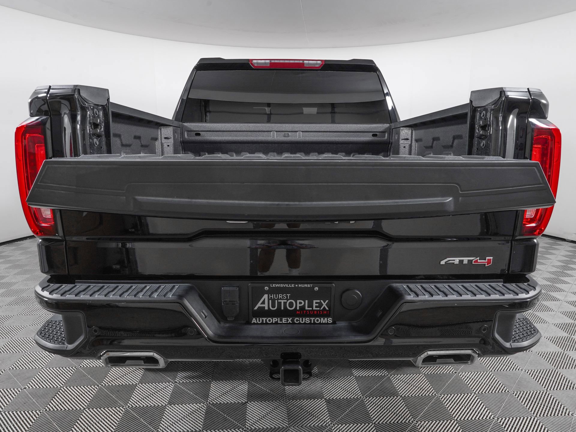 Used 2025 GMC Sierra 1500 AT4 AWD/4WD image 6