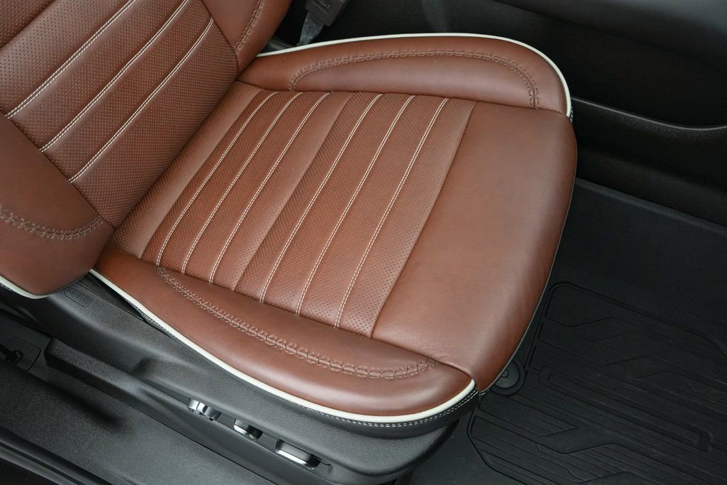 Used 2024 GMC Yukon Denali Ultimate image 30