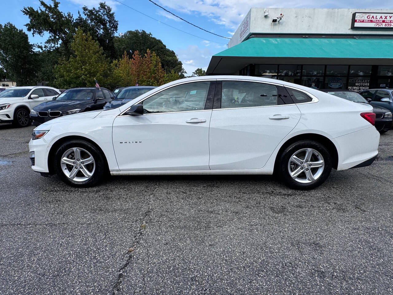 Used 2023 Chevrolet Malibu LS FWD image 9
