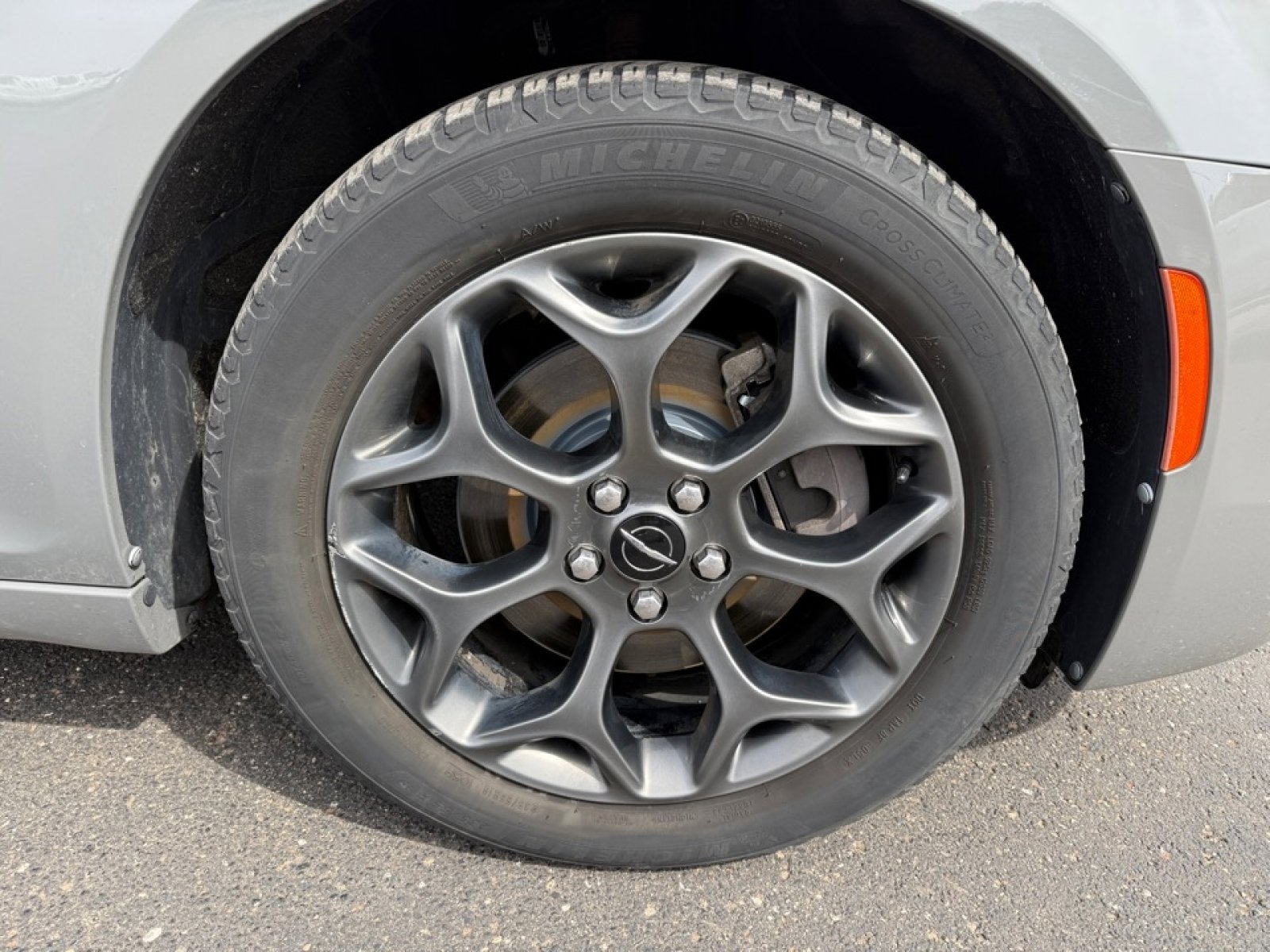 Used 2018 Chrysler 300 S w/ 300S Premium Group image 36