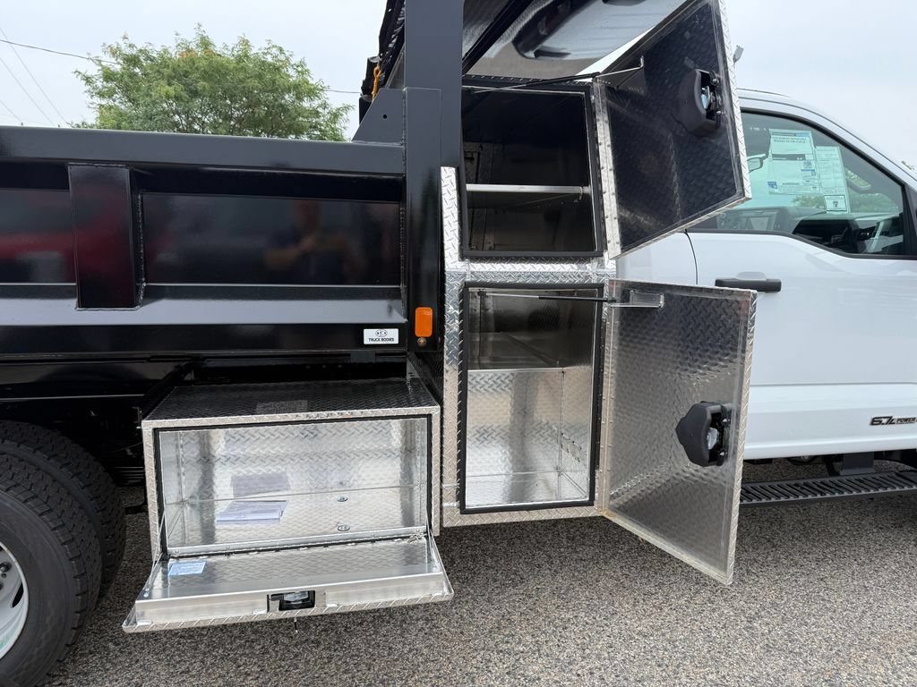 New 2026 Ford F550 4x4 Regular Cab Super Duty image 8