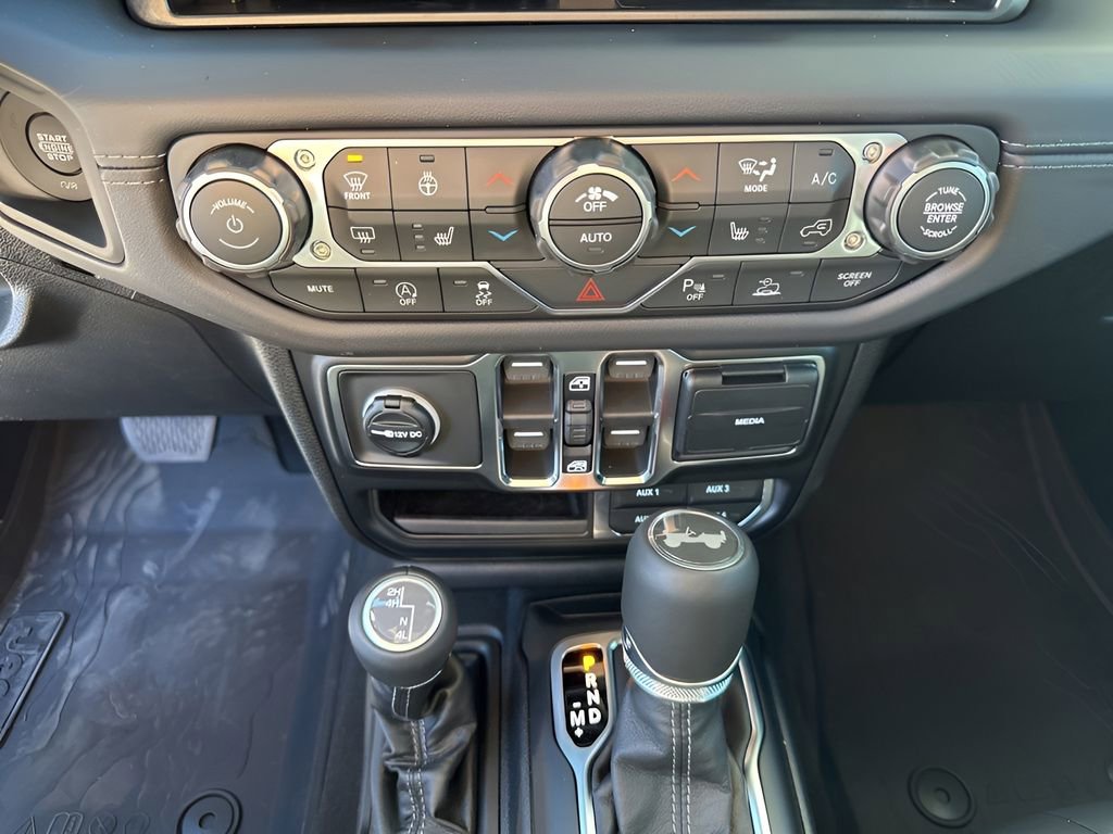 New 2026 Jeep Wrangler Unlimited Sahara AWD/4WD image 42