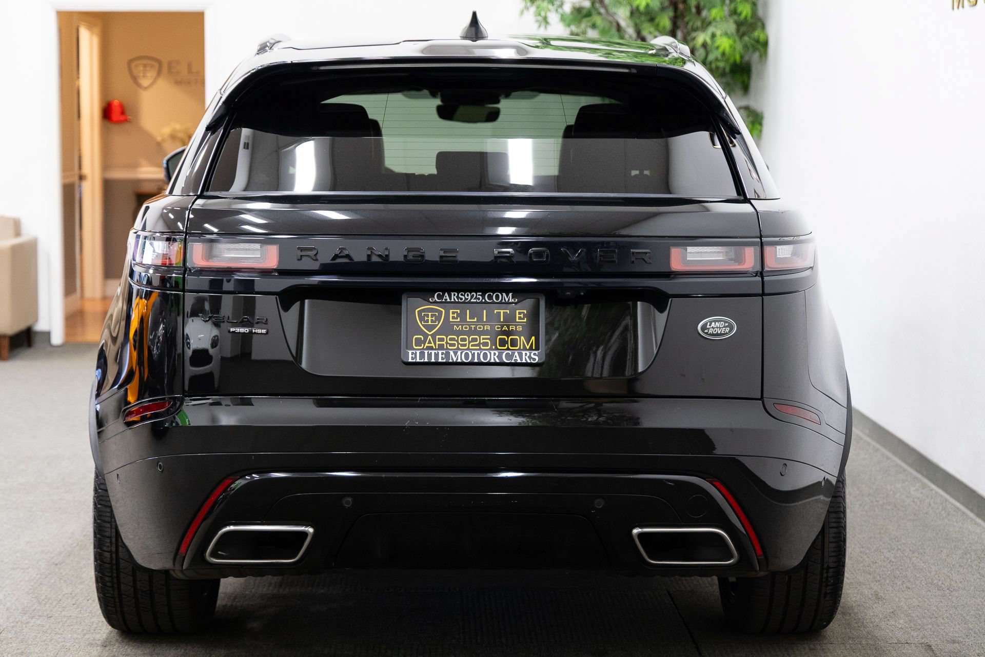 Used 2019 Land Rover Range Rover Velar R-Dynamic HSE AWD/4WD image 4