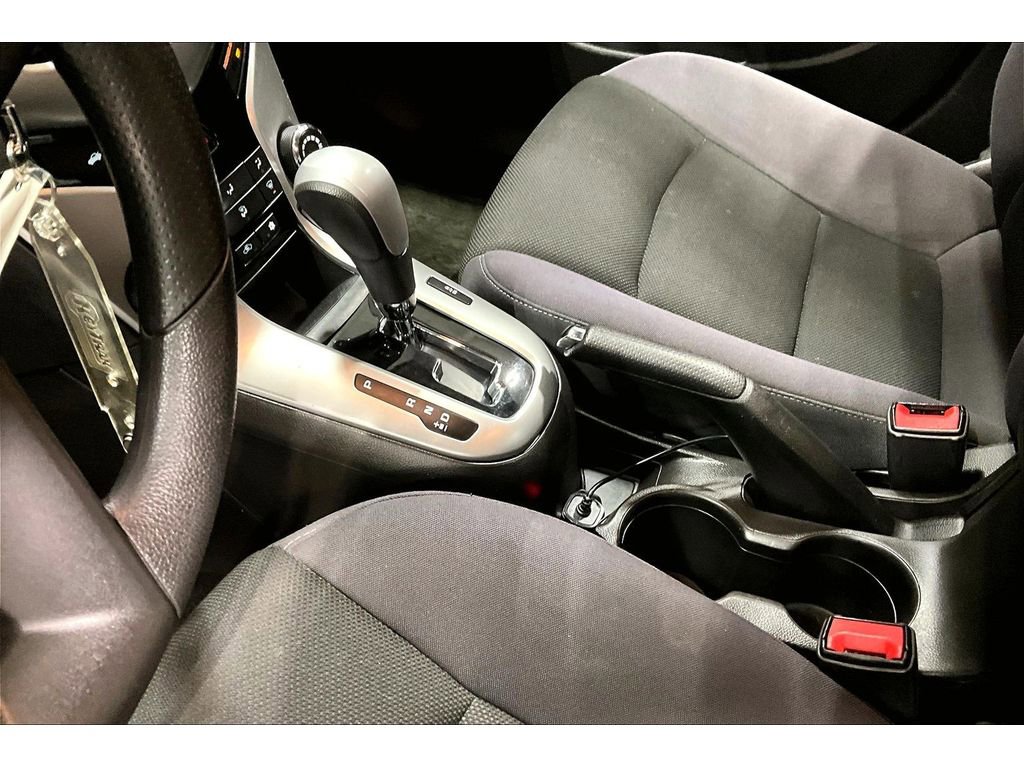 Used 2015 Chevrolet Cruze LT w/ Enhanced Safety Package image 18