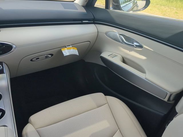Certified 2026 Genesis GV70 2.5T Select AWD/4WD image 15
