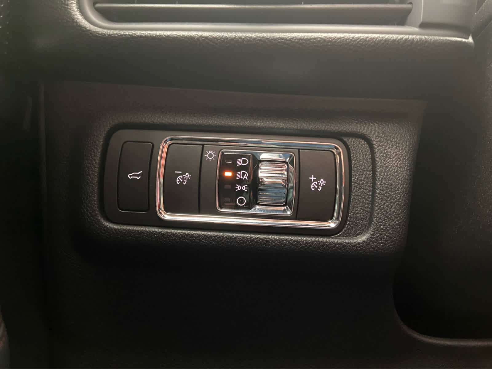 Used 2025 Lincoln Corsair Reserve w/ Jet Appearance Package image 44