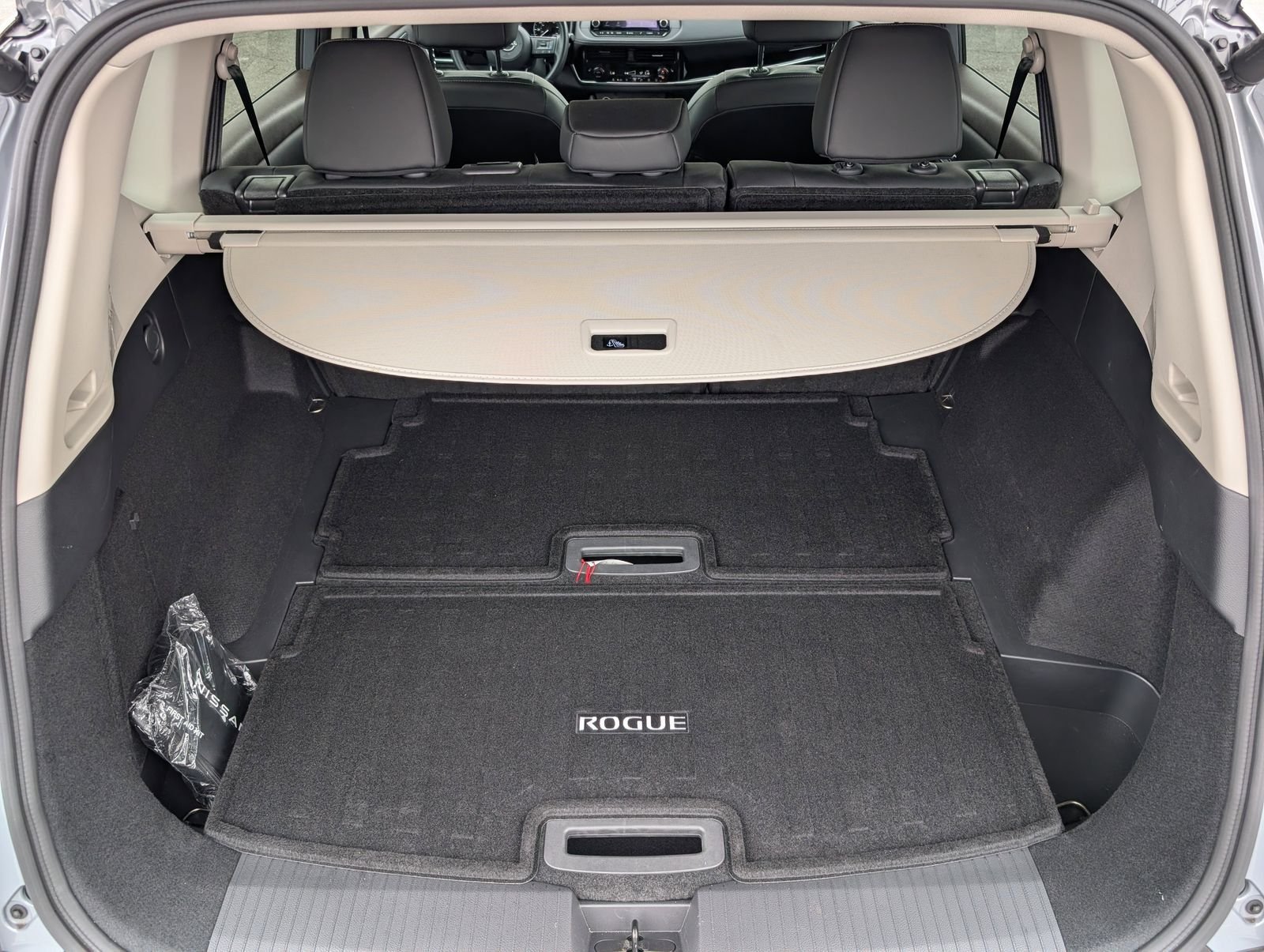 Used 2023 Nissan Rogue SL FWD image 14