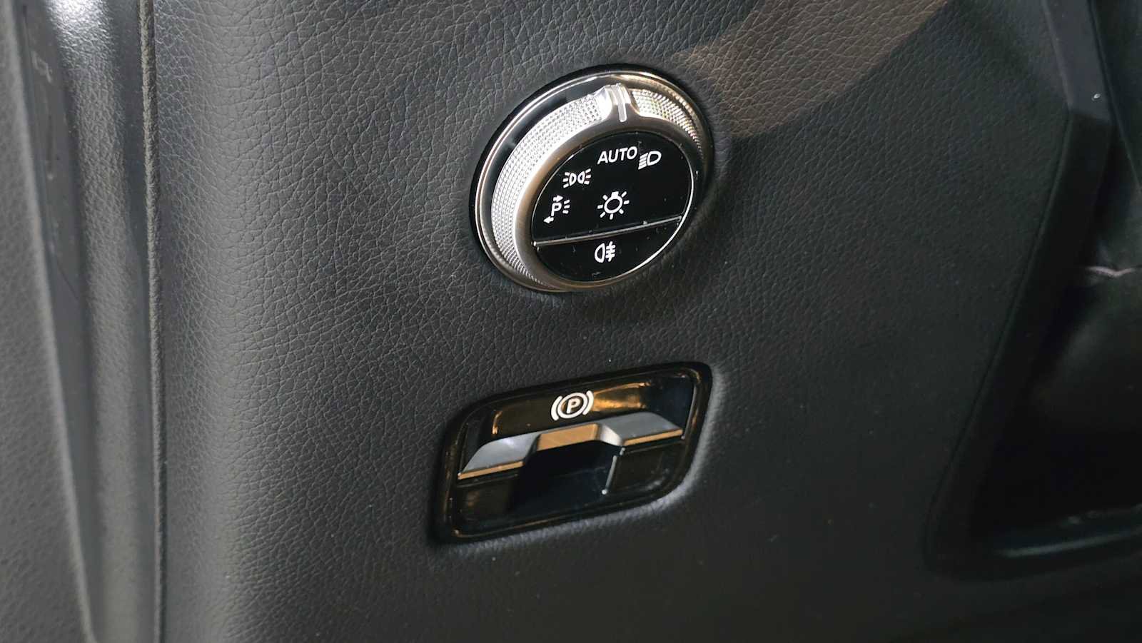 Certified 2024 Mercedes-Benz GLC 43 AMG AMG GLC 43 image 25