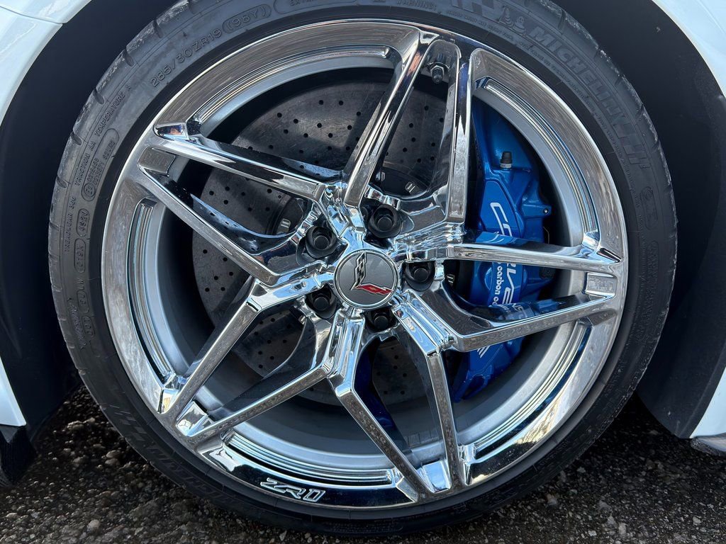 Used 2019 Chevrolet Corvette ZR1 w/ Chrome Badge Package image 28