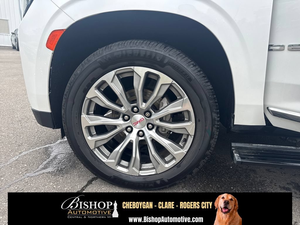 Used 2021 GMC Yukon Denali w/ Denali Premium Package AWD/4WD image 17