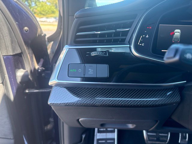 Used 2021 Audi SQ7 Premium Plus w/ Executive Package AWD/4WD image 27