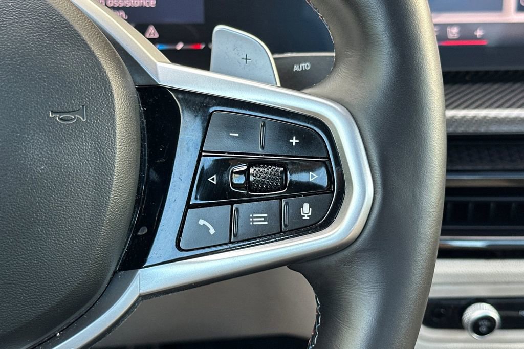 Used 2025 BMW M340i xDrive w/ Premium Package image 28