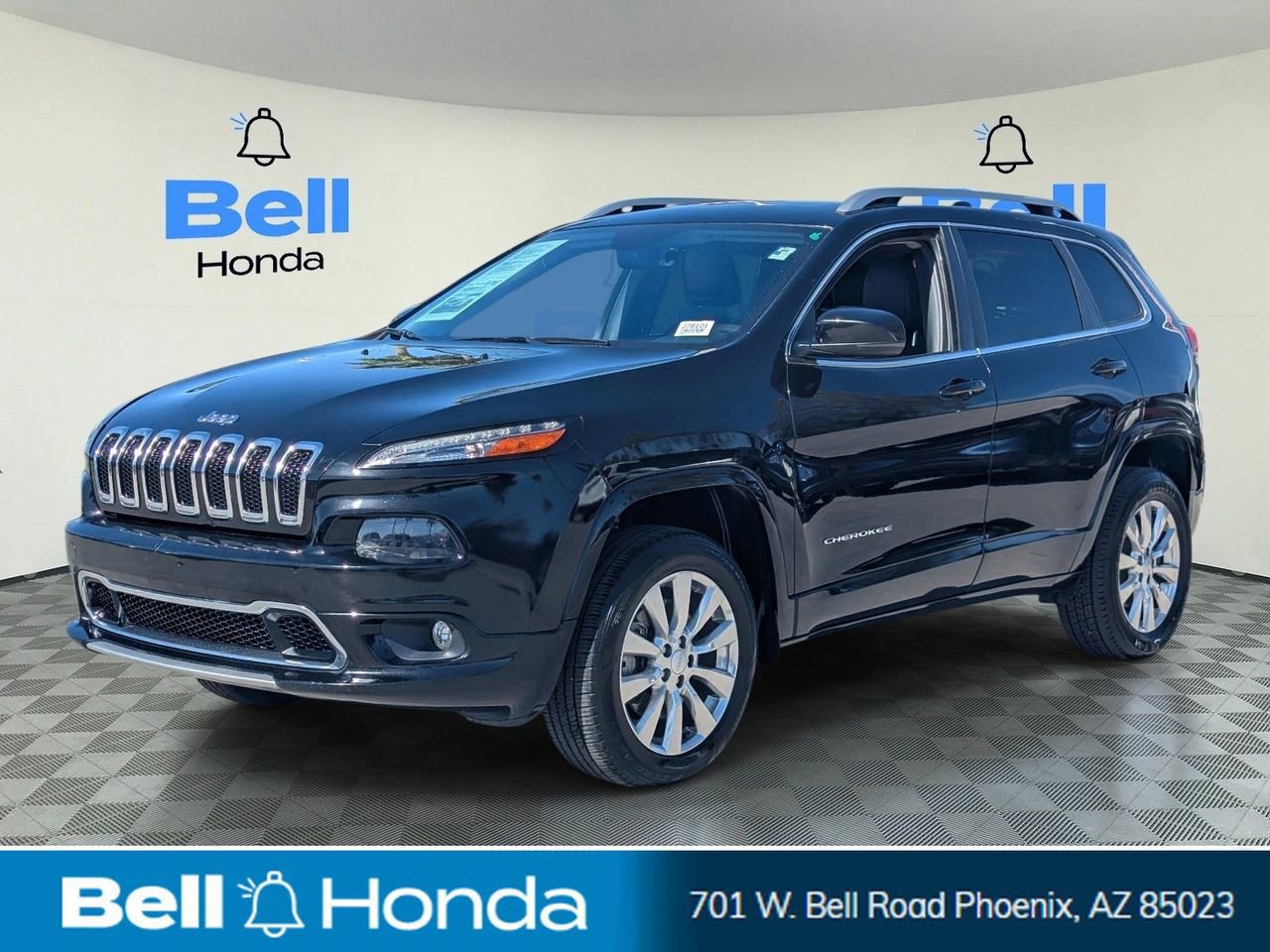 Used 2018 Jeep Cherokee Overland w/ Heavy Duty Protection Group AWD/4WD image 1