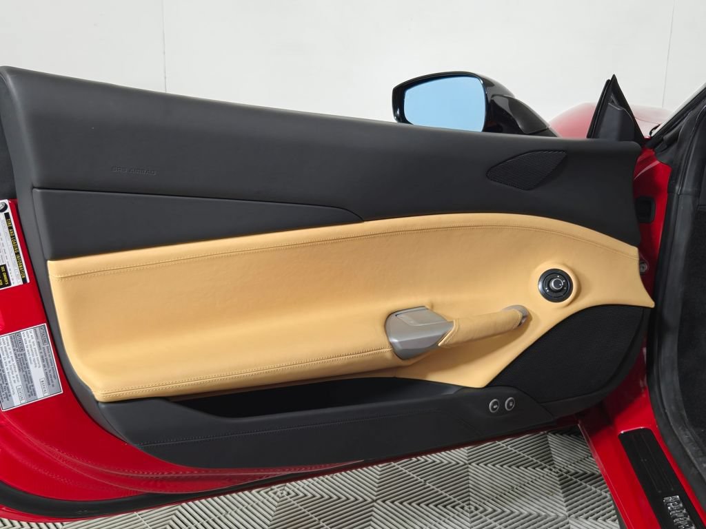 Used 2017 Ferrari 488 GTB RWD image 16