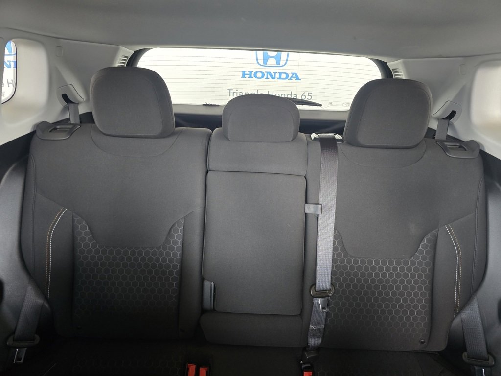 Used 2020 Jeep Compass Sport image 18