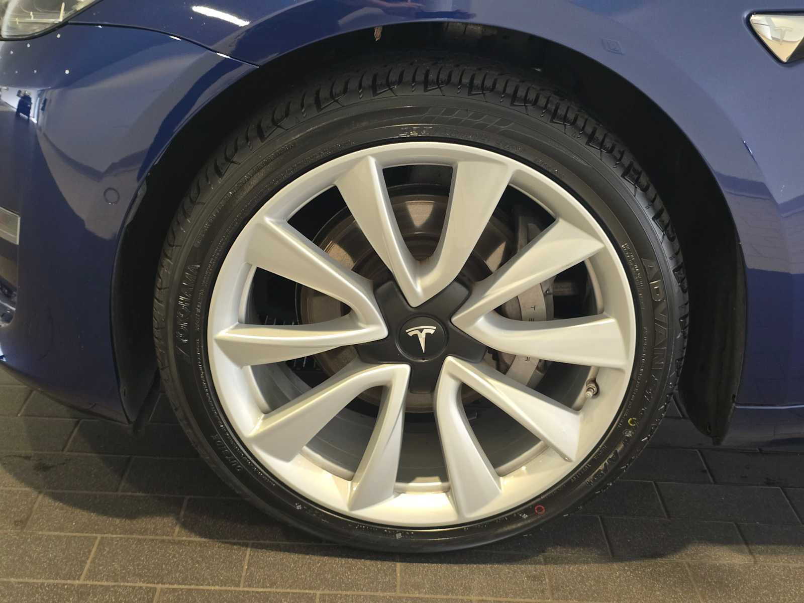 Used 2019 Tesla Model 3 Long Range AWD/4WD image 11